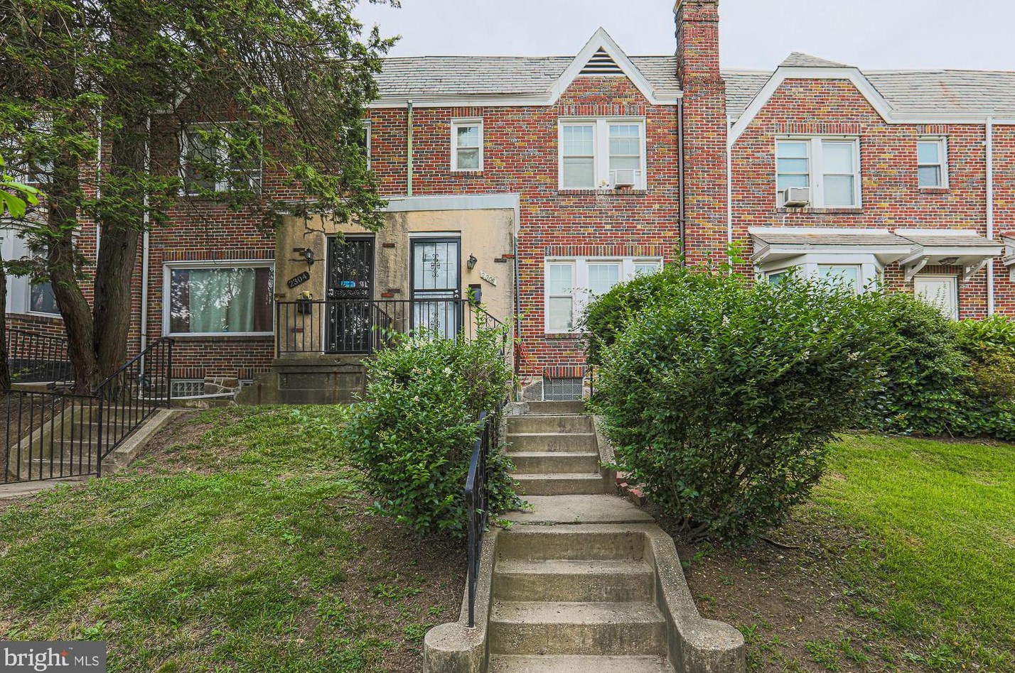 2306 Poplar Grove St, Baltimore, MD 21216-2819
