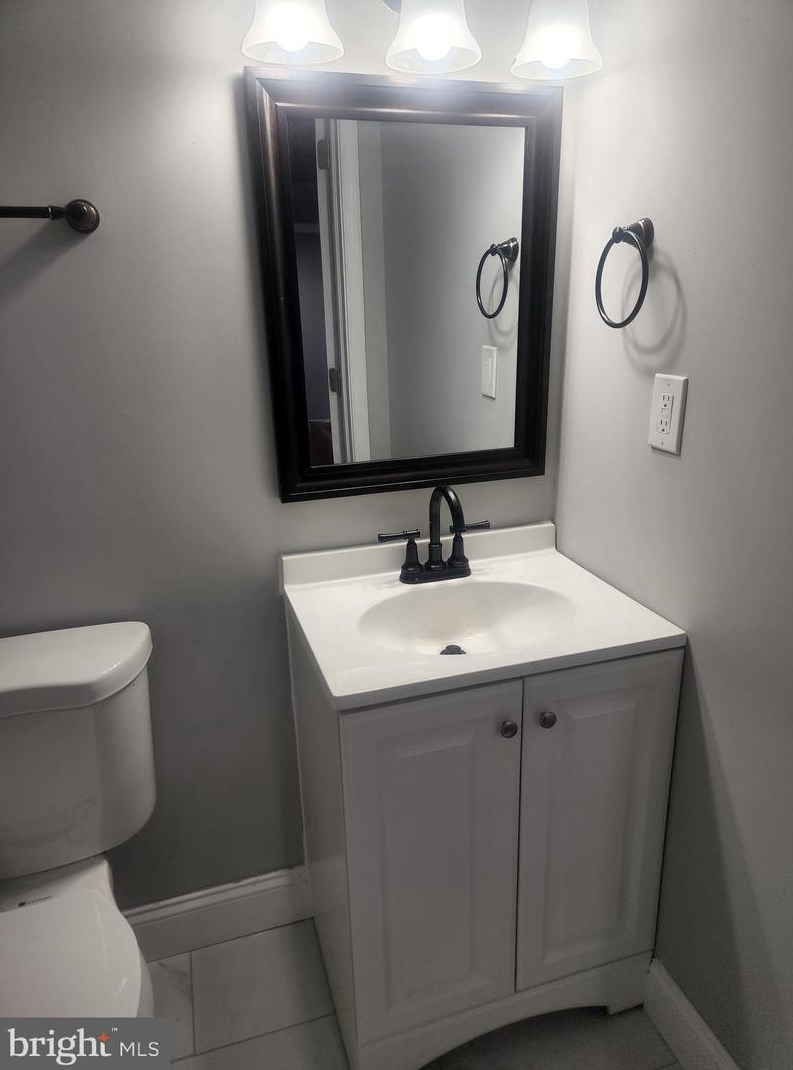 1807 Ingram Rd, Baltimore MD  21239-3720 exterior