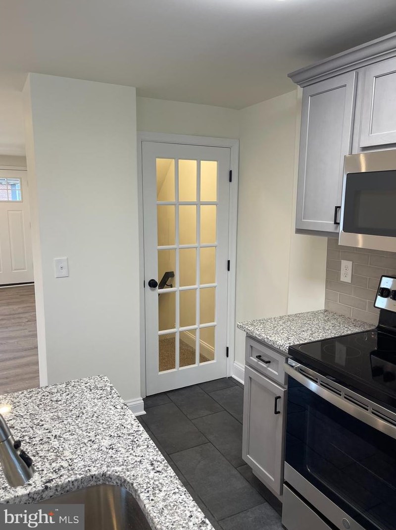3200 Westmont Ave, Baltimore MD  21216-3833 exterior