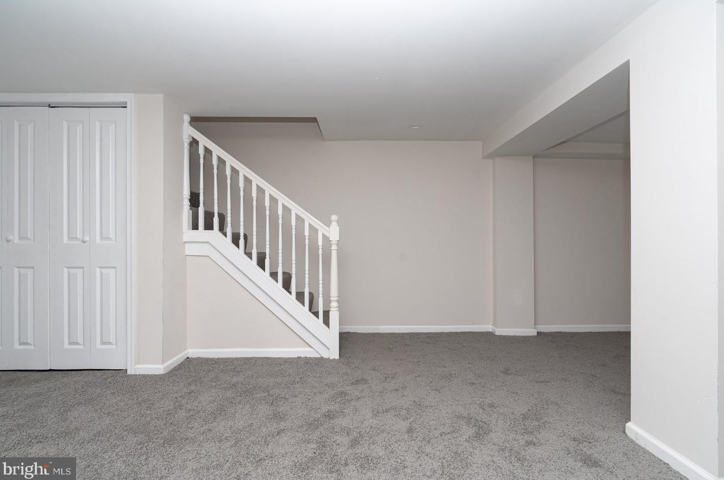 44 Ellamont St, Baltimore MD  21229-3717 exterior