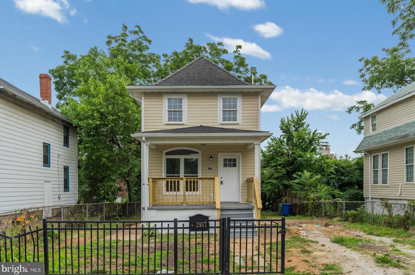 2907 Boarman Ave, Baltimore, MD 21215-6609