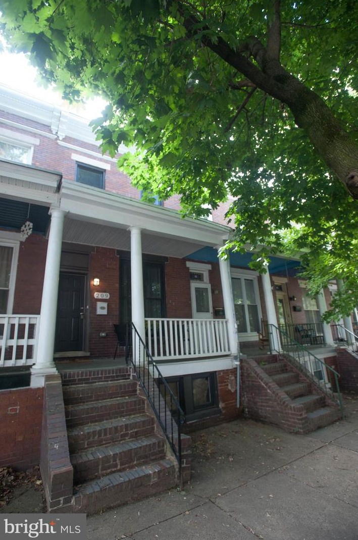 209 Lorraine Ave, Baltimore, MD 21211-3113