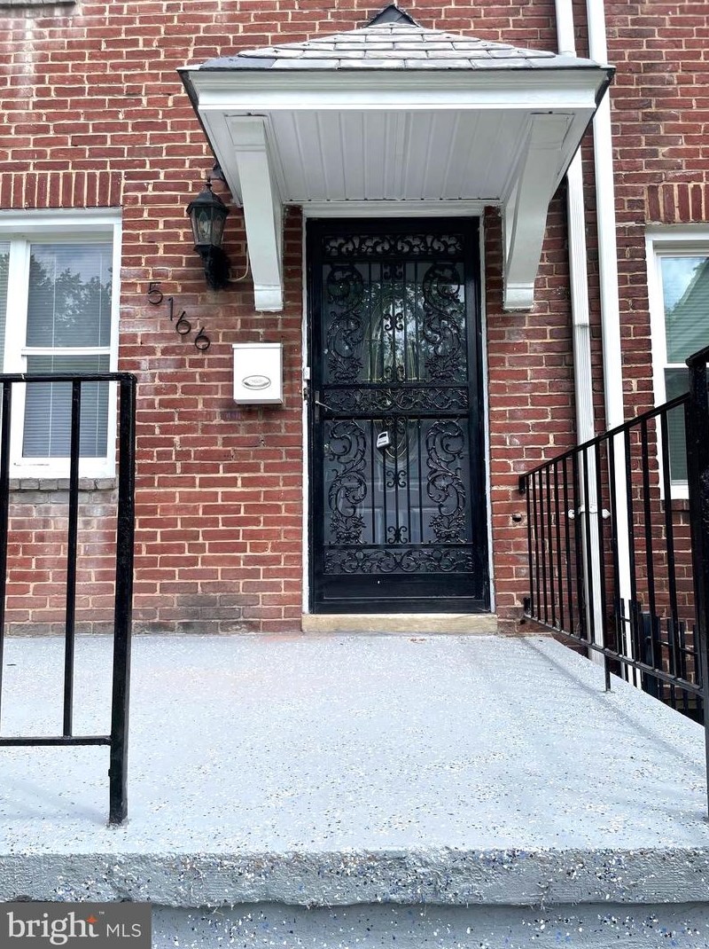 5166 Stafford Rd, Baltimore MD  21229-3226 exterior