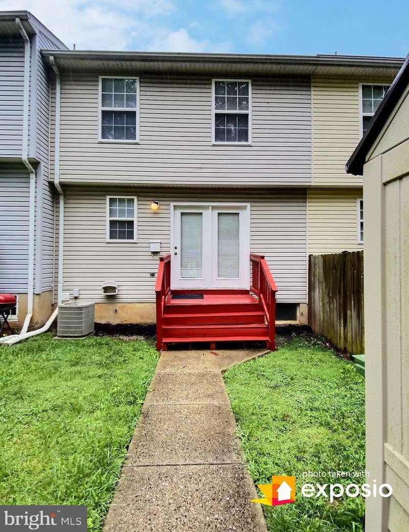 204 Rock Glen Rd, Baltimore, MD 21229-3249