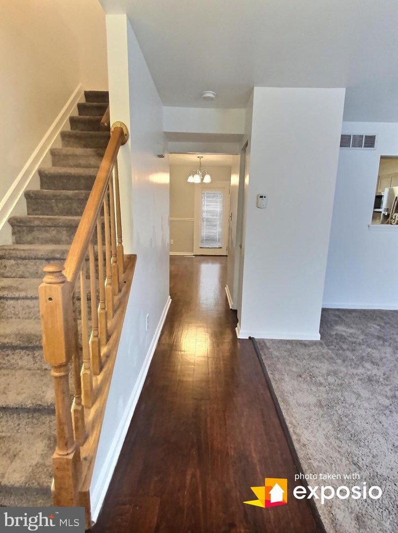 204 Rock Glen Rd, Baltimore MD  21229-3249 exterior