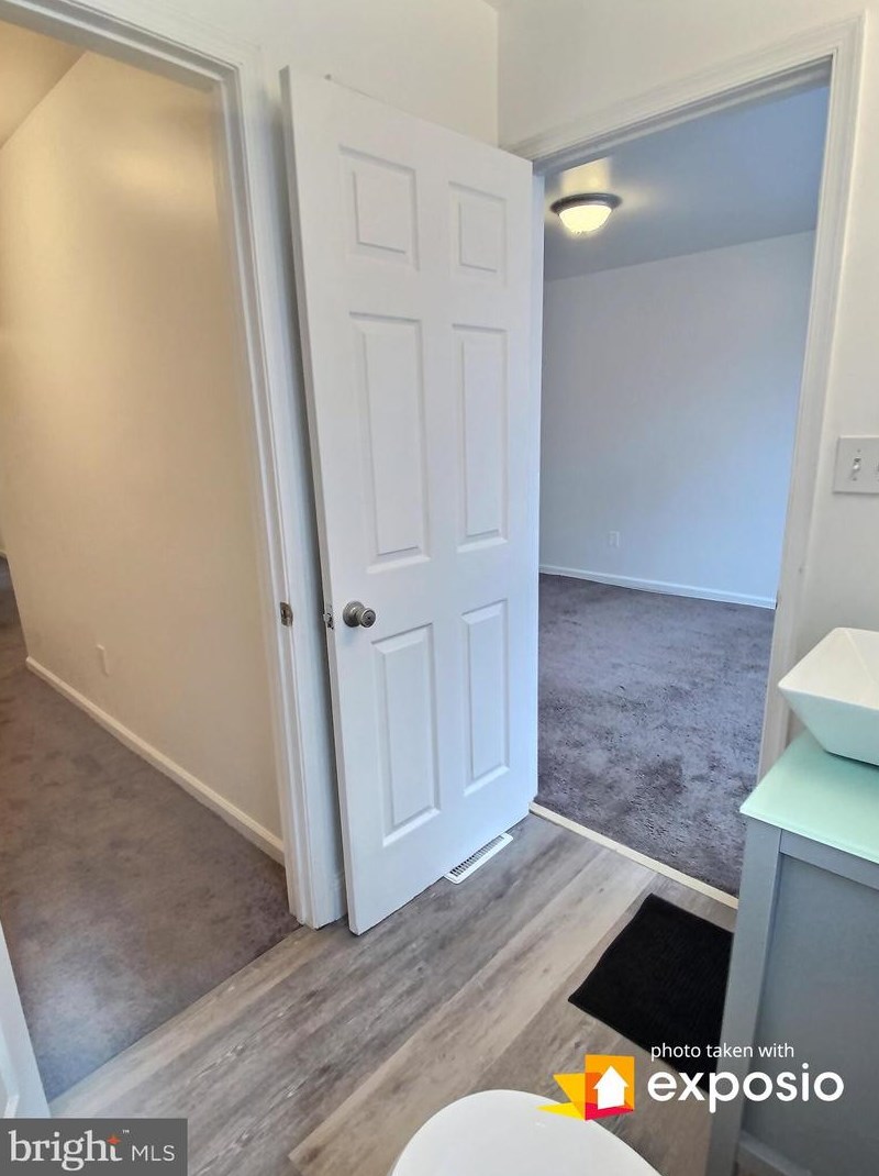 204 Rock Glen Rd, Baltimore MD  21229-3249 exterior