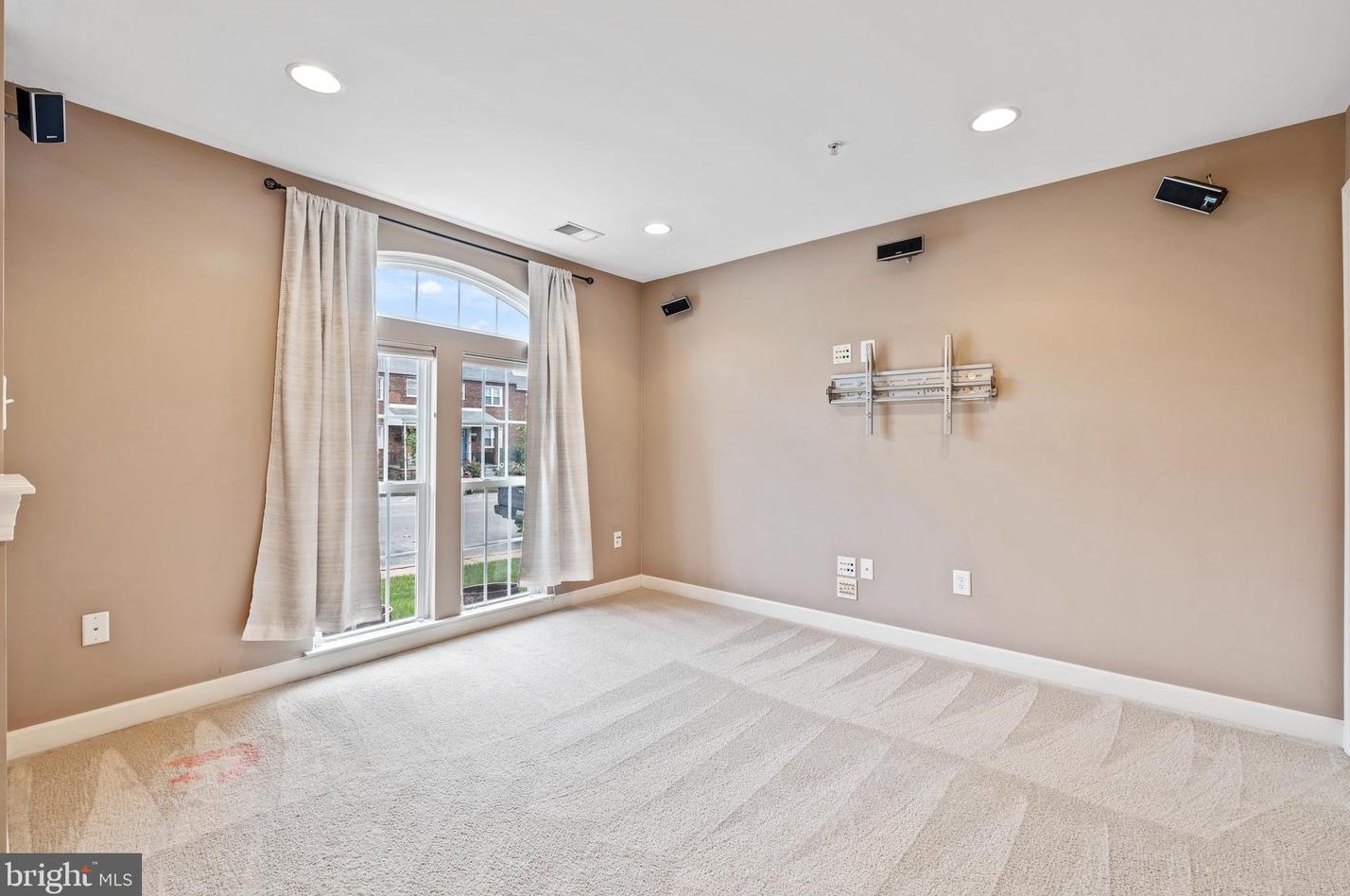 902 Oldham St, Baltimore MD 21224-4507 exterior