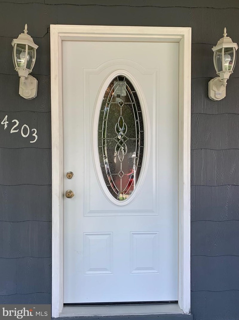 4203 Springwood Ave, Baltimore, MD 21206-1934