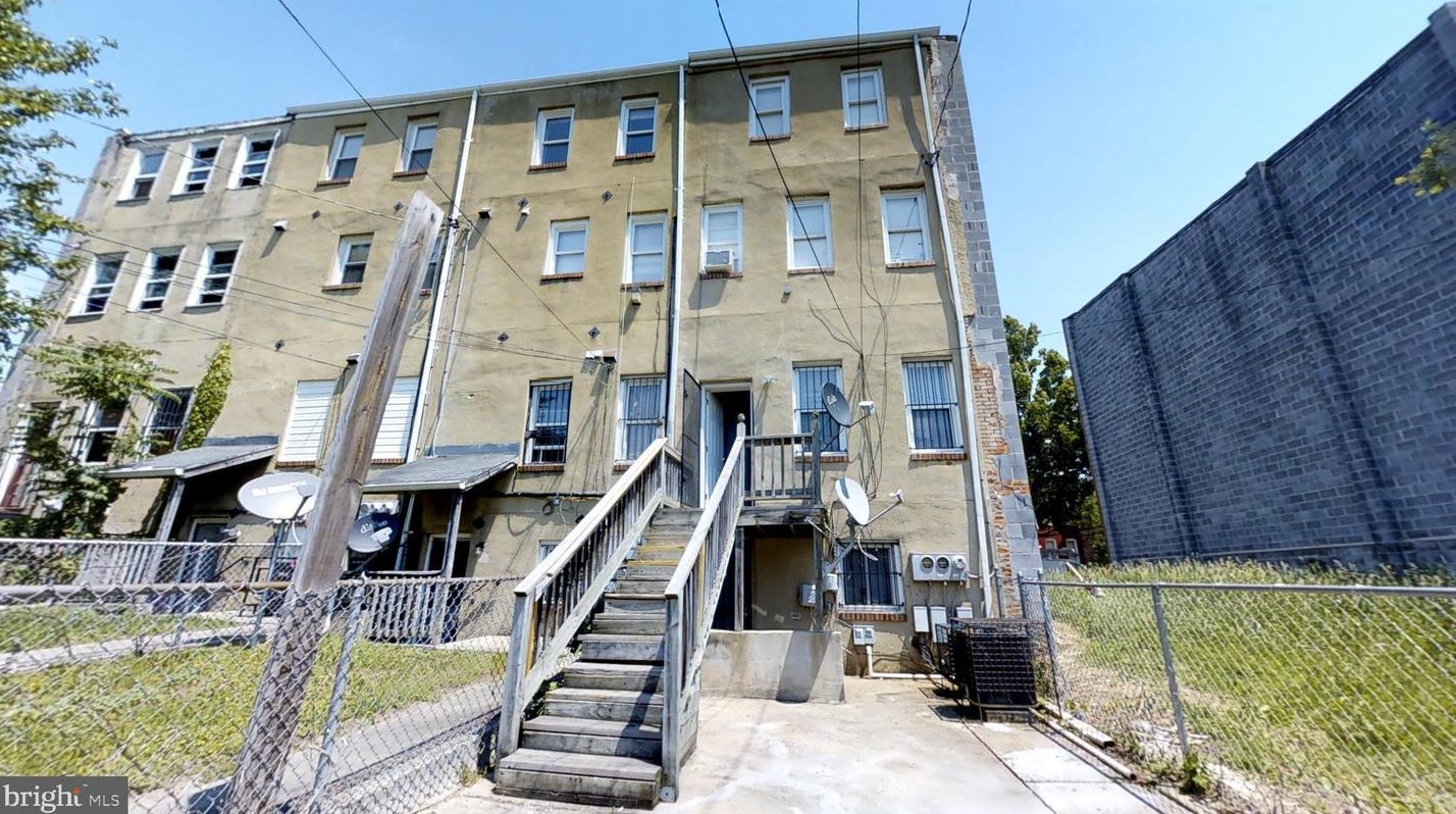 1020 Carey St, Baltimore, MD 21217-2615