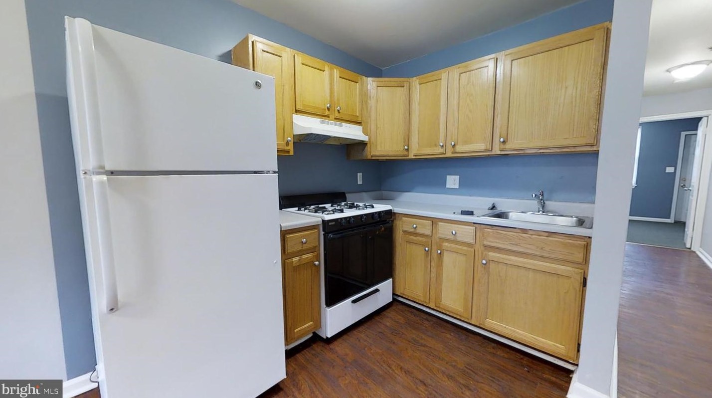 1020 Carey St, Baltimore MD 21223-2621 exterior