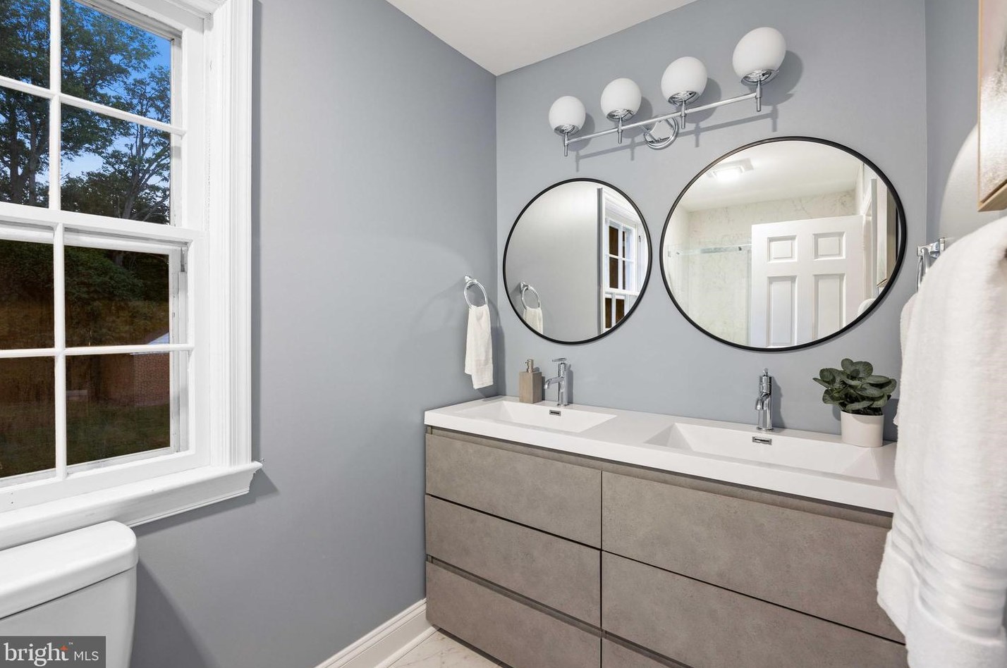 5417 Springlake Way, Baltimore MD  21212-3445 exterior