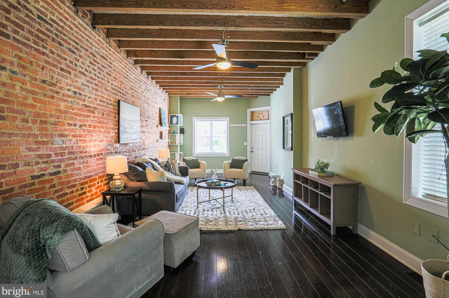 3929 Hudson St, Baltimore, MD 21224-5236