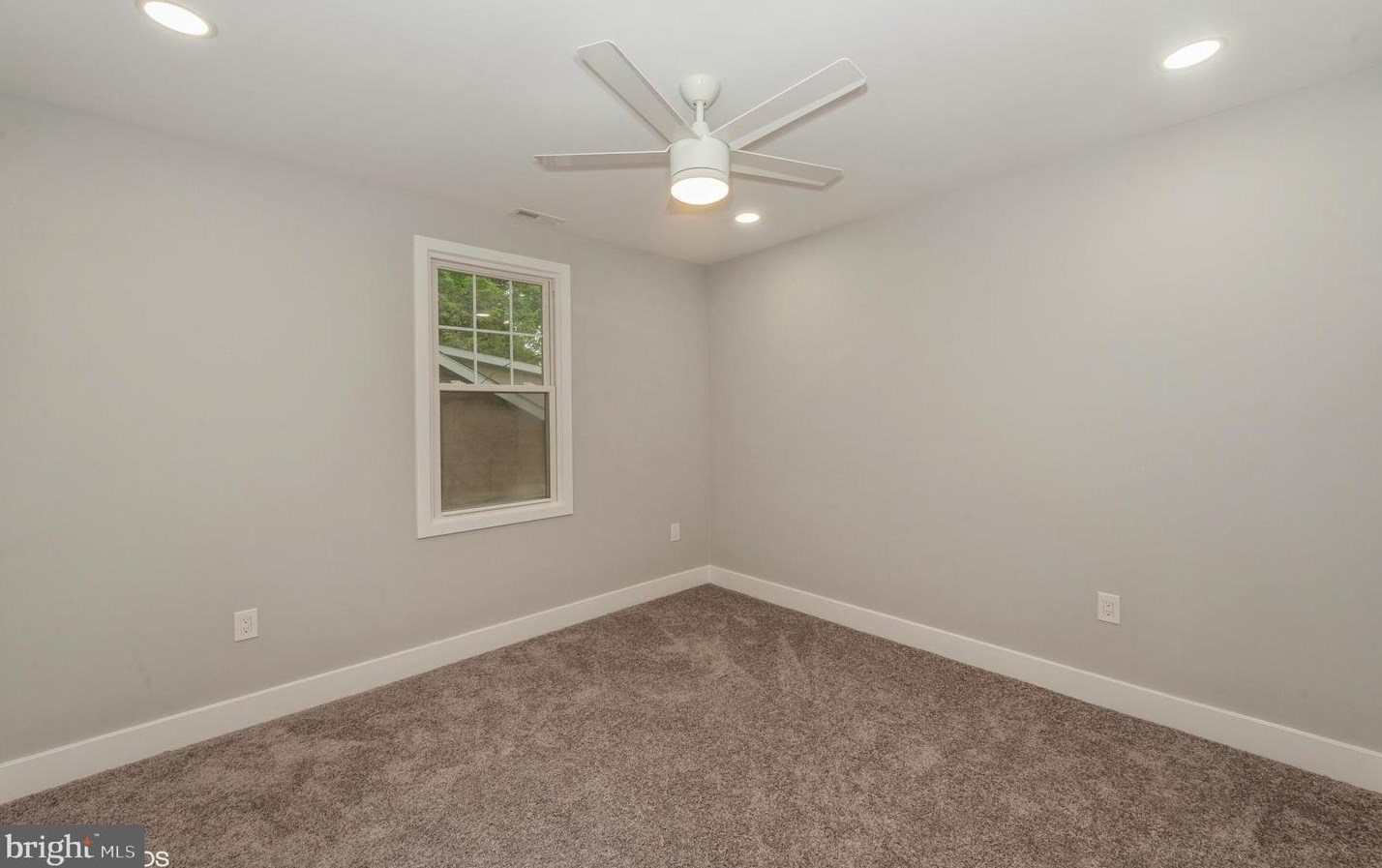 6204 Everall Ave, Baltimore MD  21206-1903 exterior