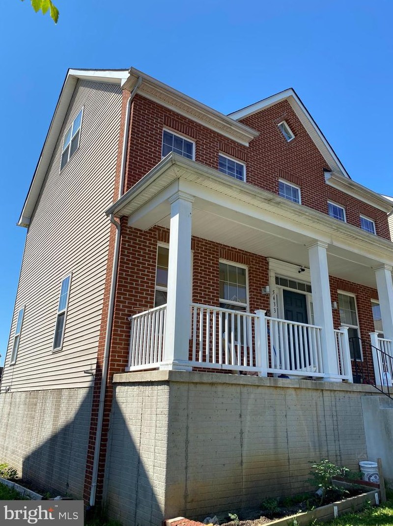 5433 Frankford Estates Dr, Baltimore, MD 21206-3560