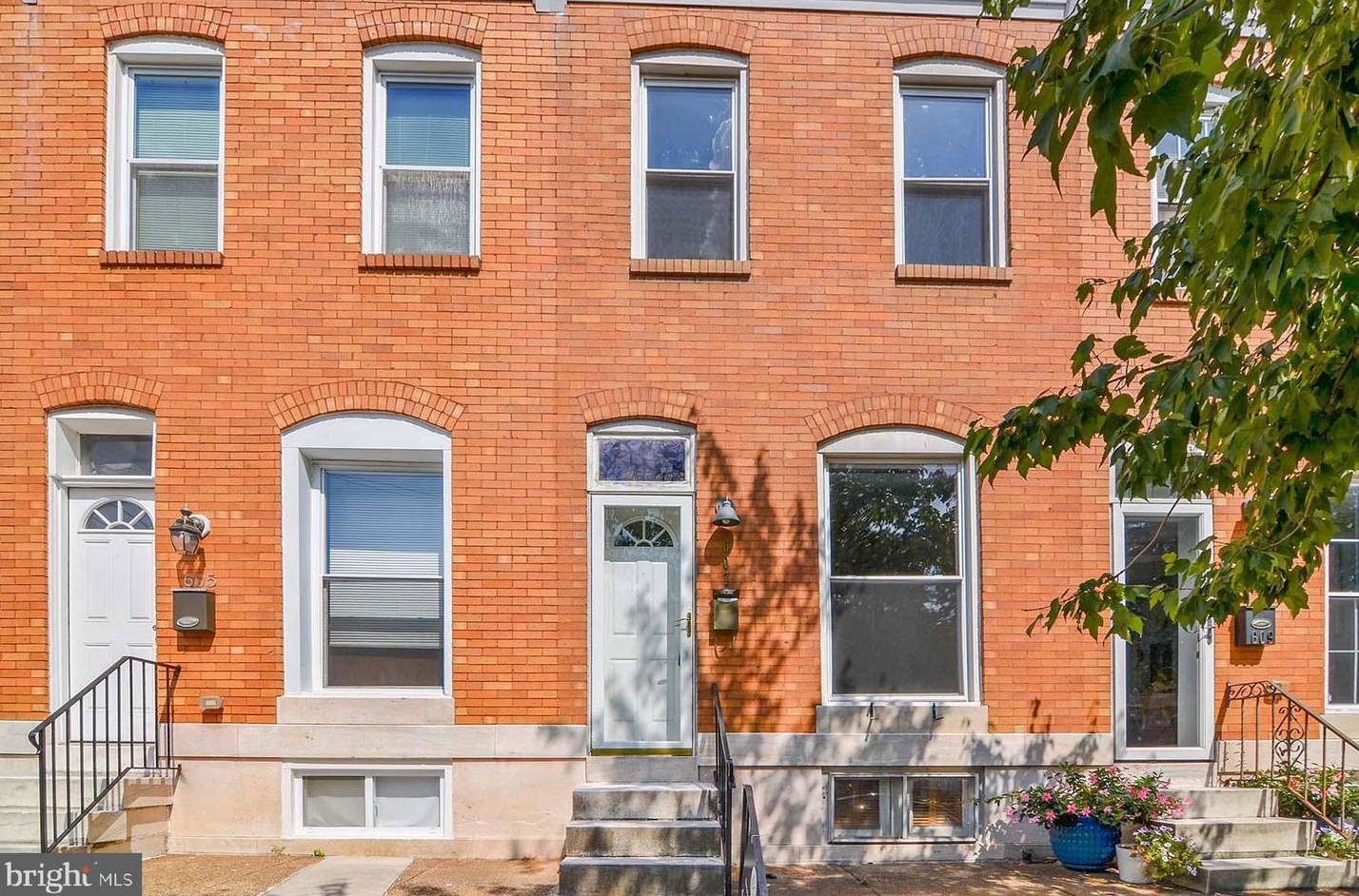 607 Macon St, Baltimore, MD 21224-4413