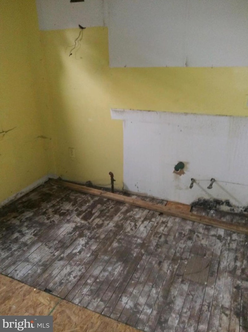 507 Arsan Ave, Baltimore MD 21225-1814 exterior