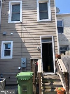 1527 Bush St, Baltimore, MD 21230-1927