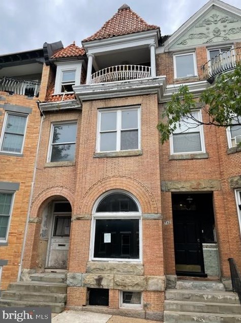 744 Reservoir St, Baltimore MD  21217-4632 exterior