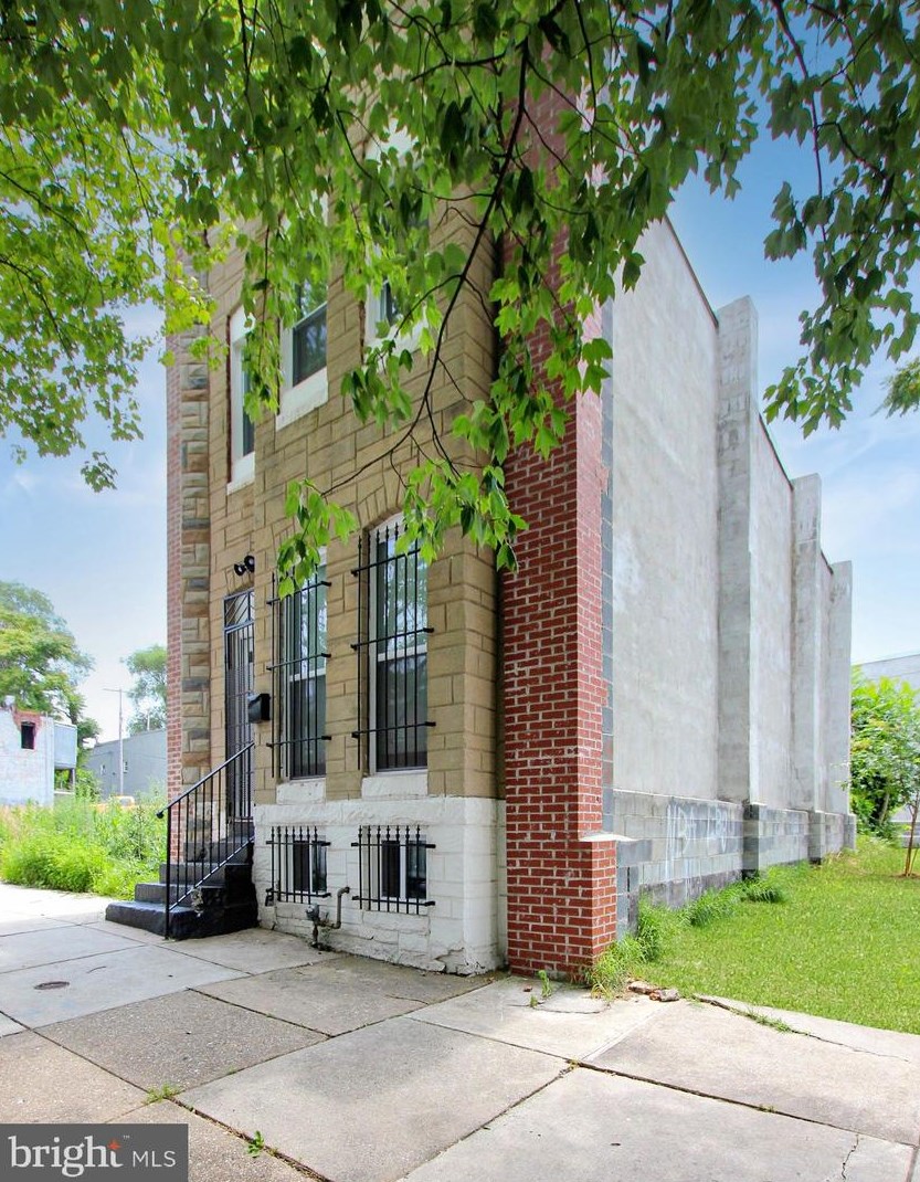 2041 Harlem Ave, Baltimore, MD 21217