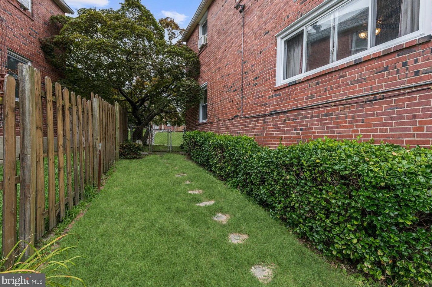 917 Argonne Dr, Baltimore MD 21218-1306 exterior