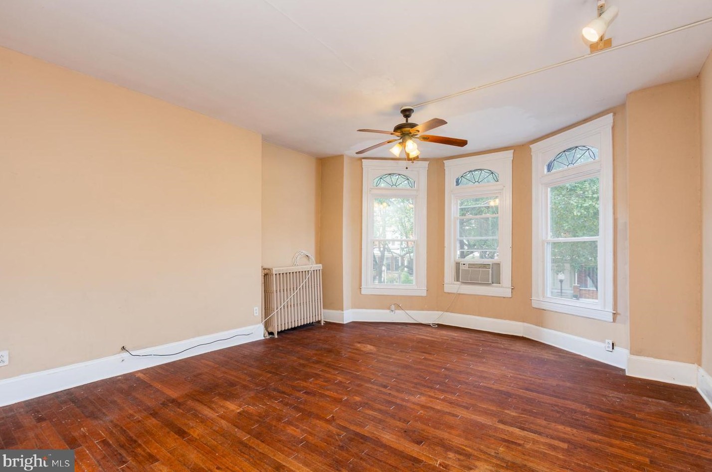 3119 Calvert St, Baltimore MD  21218-3611 exterior
