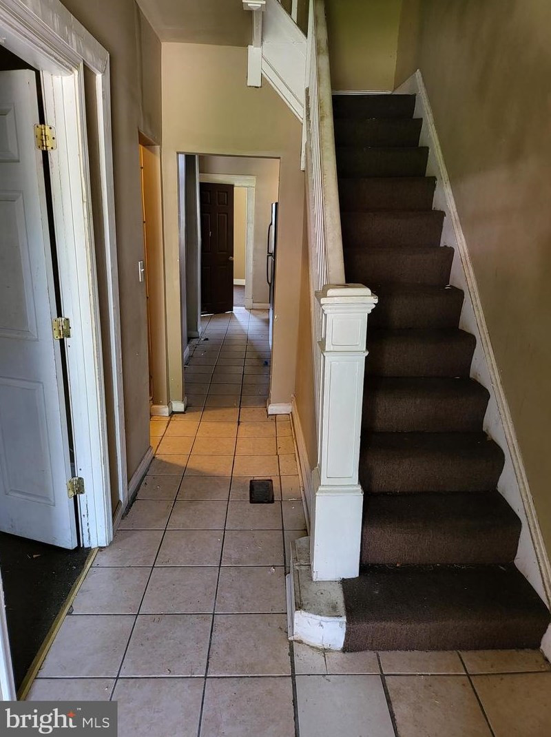 2445 Shirley Ave, Baltimore, MD 21215-7015