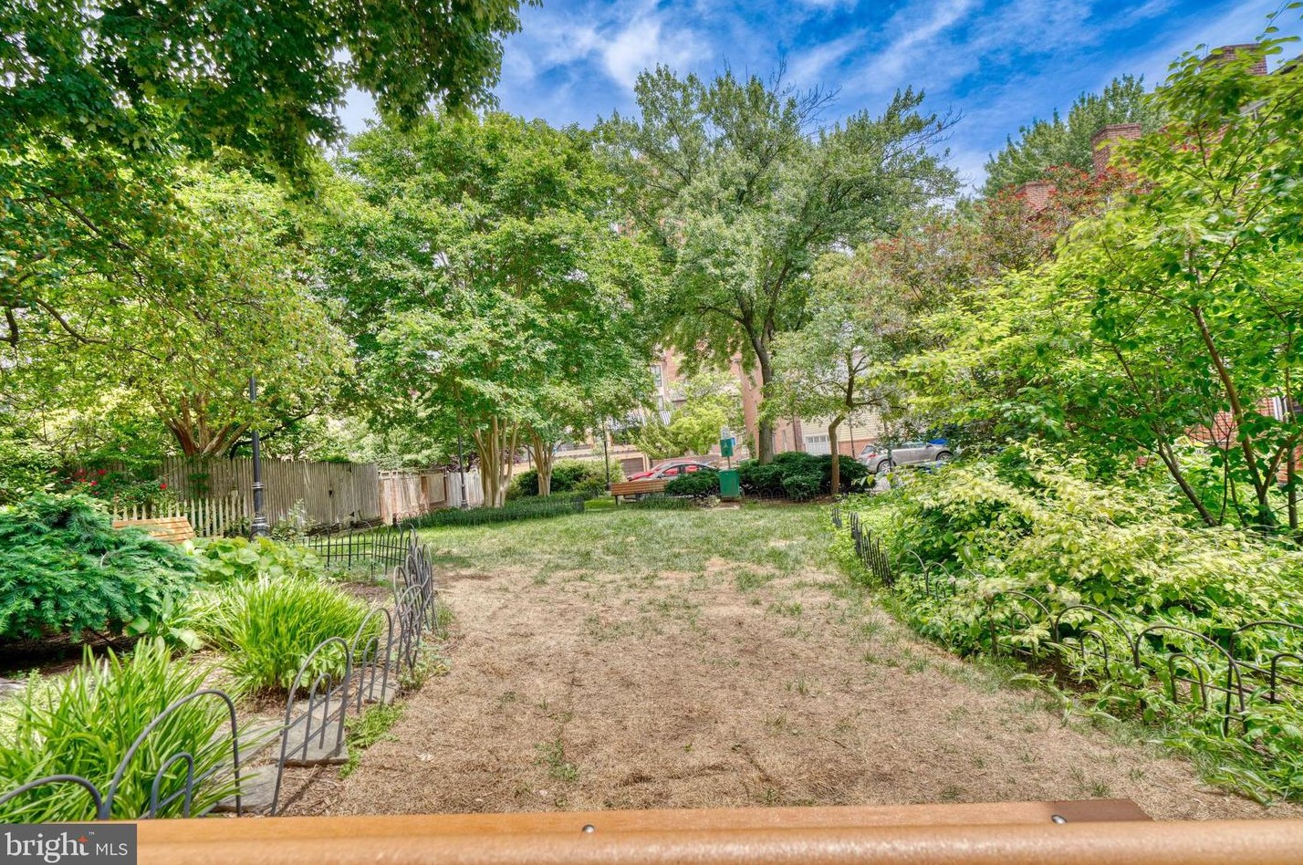 123 Barre St, Baltimore MD  21201-2407 exterior