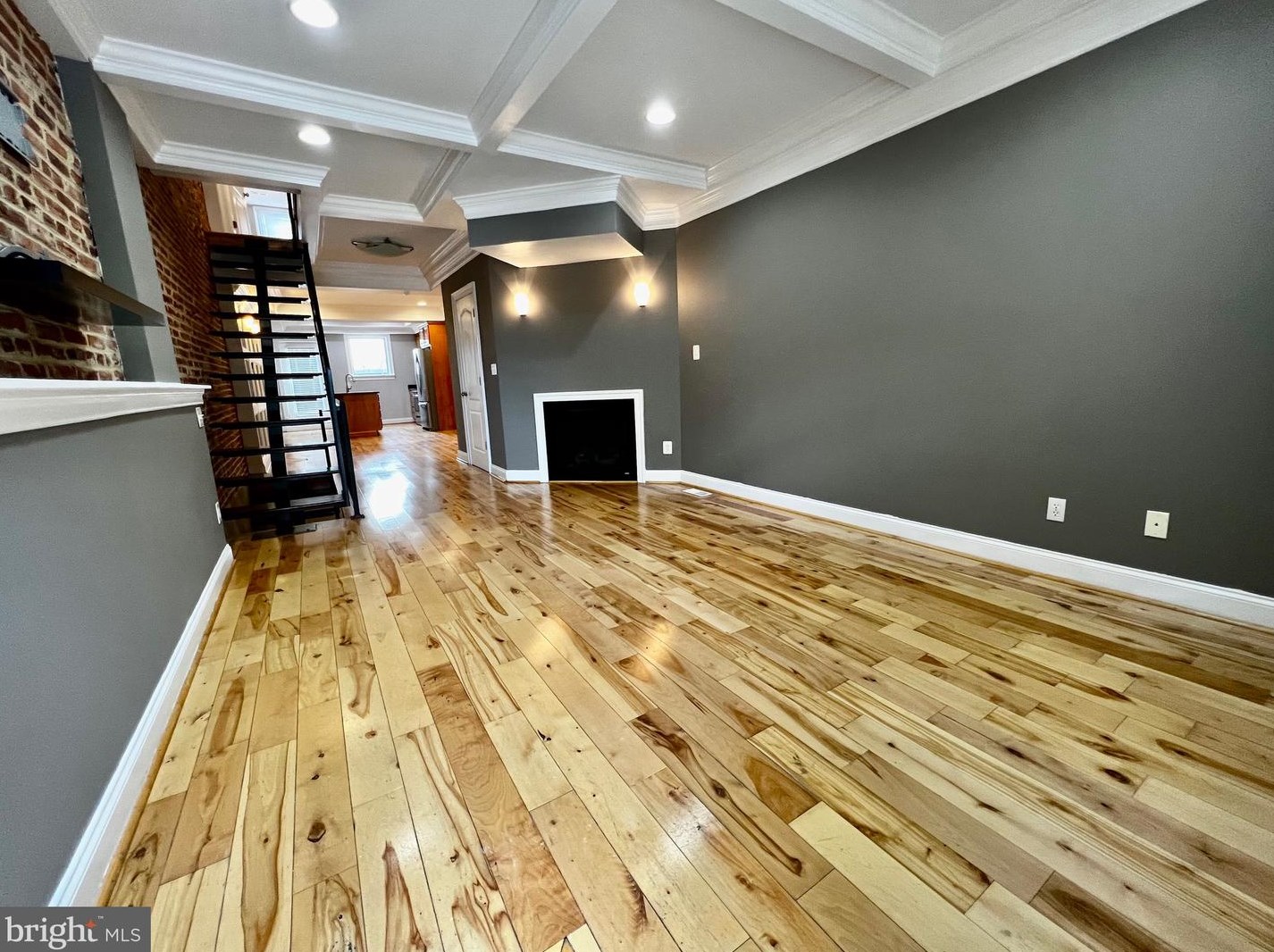 904 Grundy St, Baltimore, MD 21224