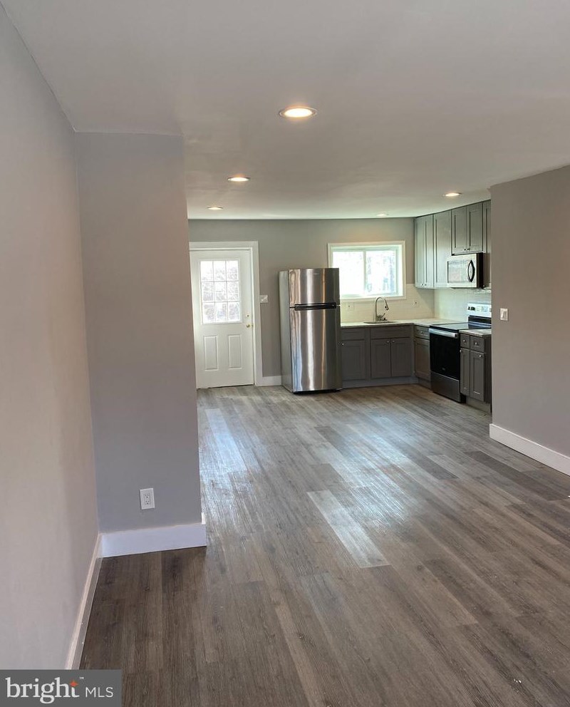 3705 Everett St, Baltimore, MD 21225
