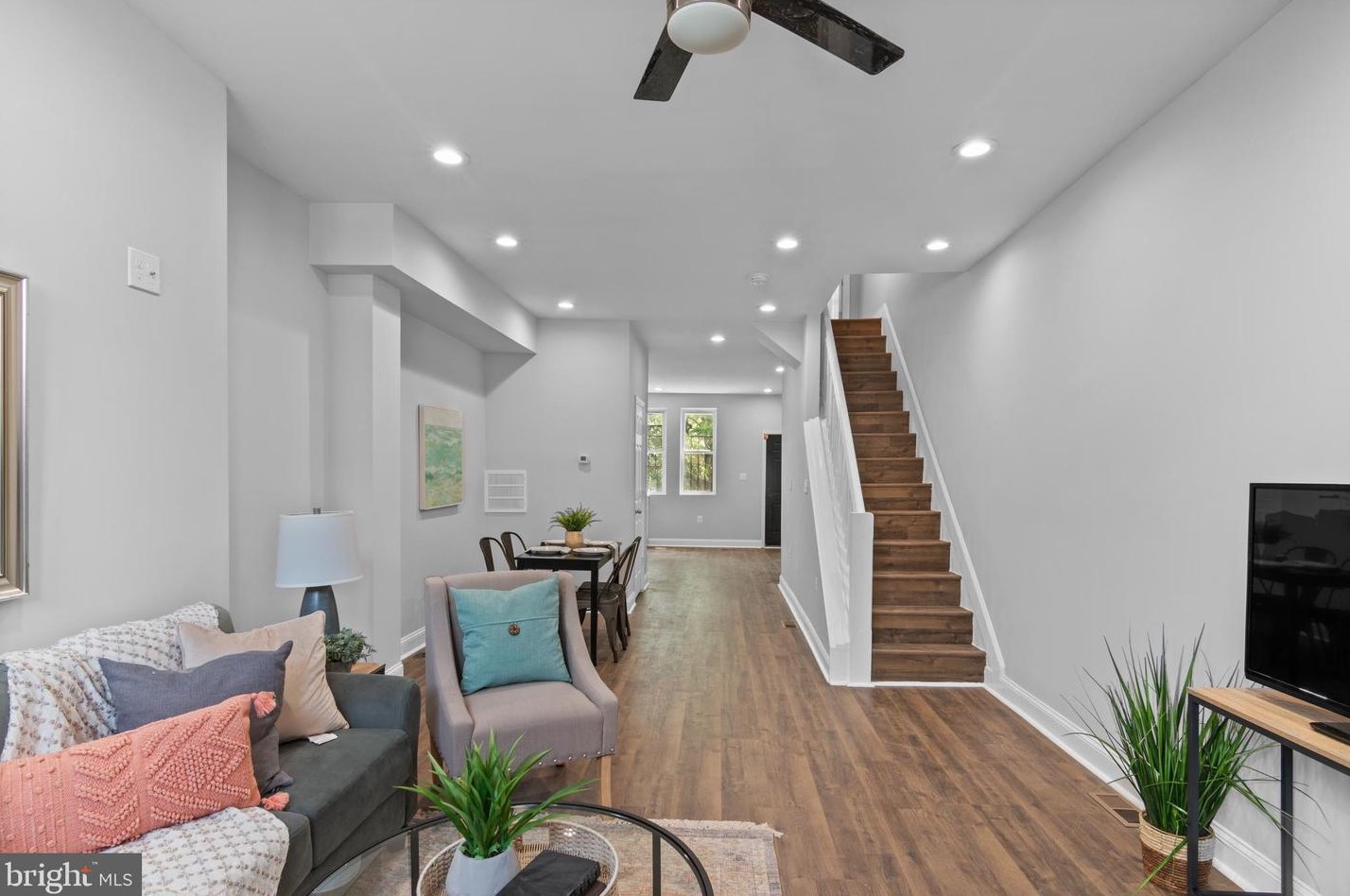 2211 E Chase St, Baltimore, MD 21213