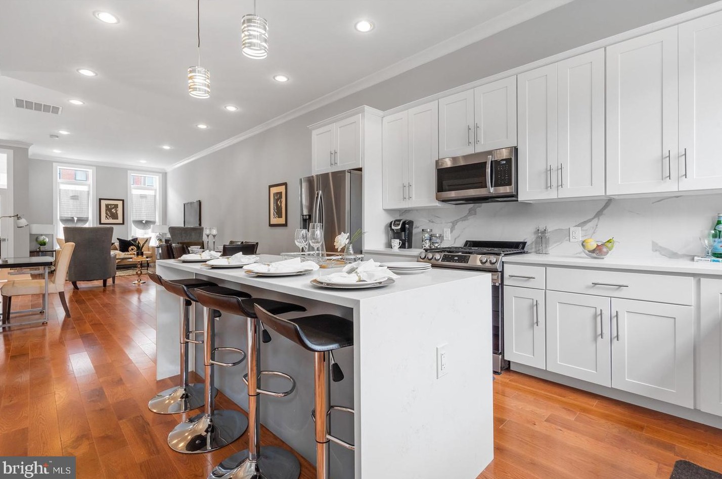 319 Lafayette Ave, Baltimore MD 21217-3627 exterior