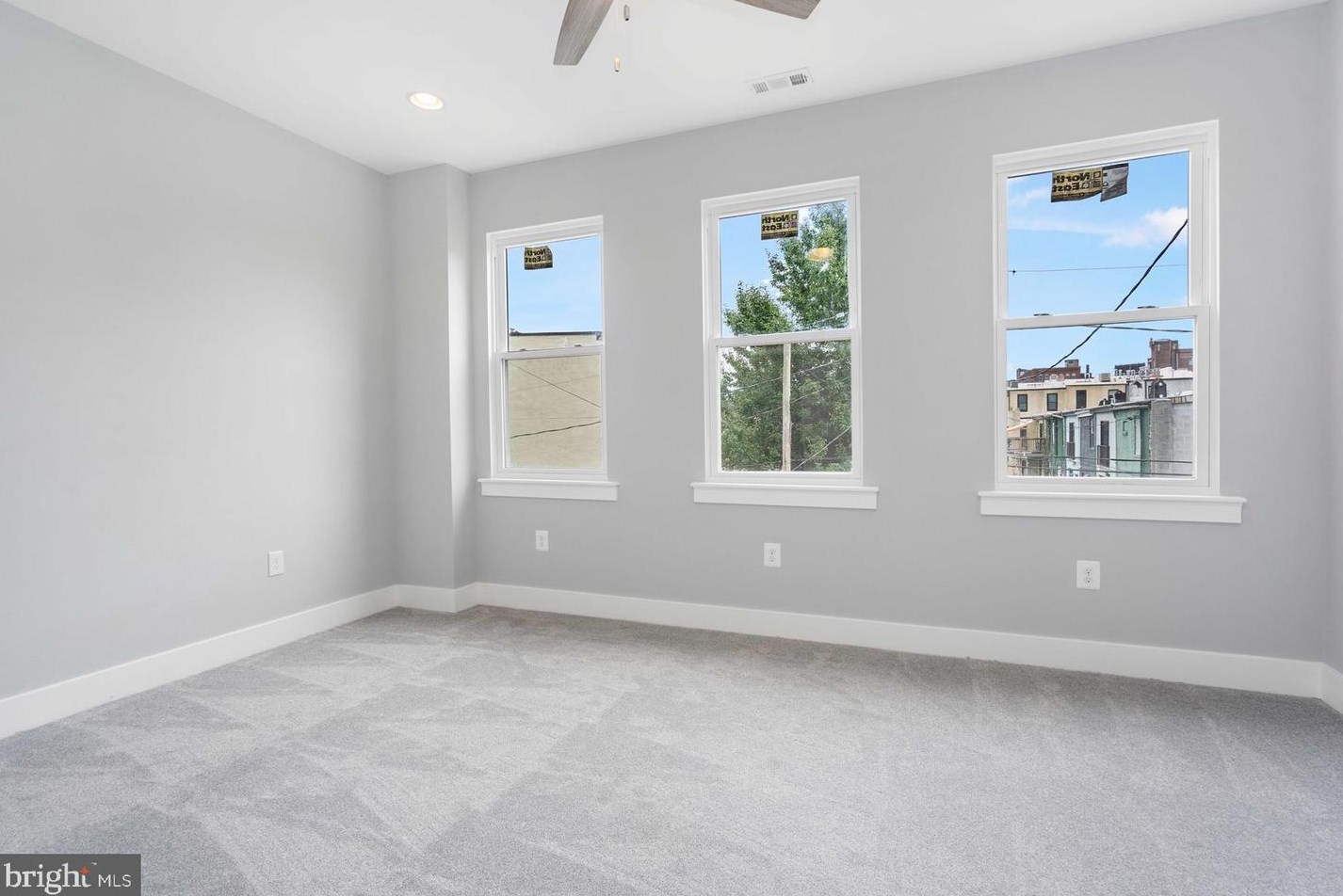 319 Lafayette Ave, Baltimore MD 21217-3627 exterior