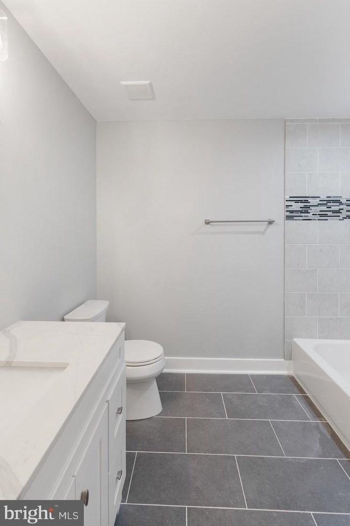 319 Lafayette Ave, Baltimore MD 21217-3627 exterior