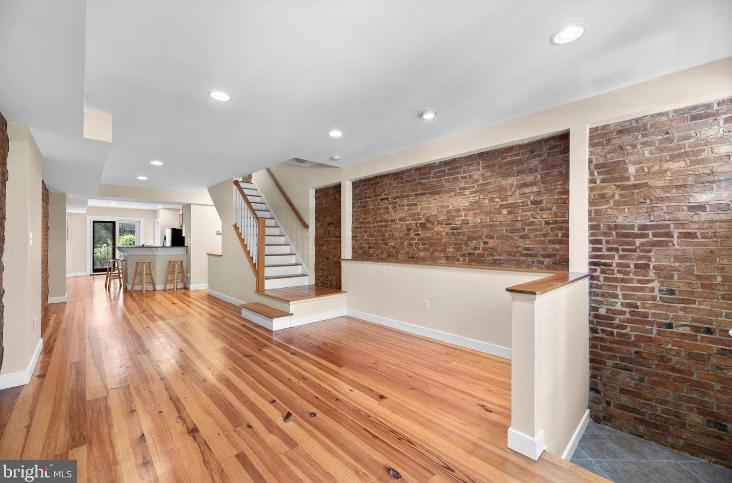 717 Portland St, Baltimore MD  21230-2213 exterior