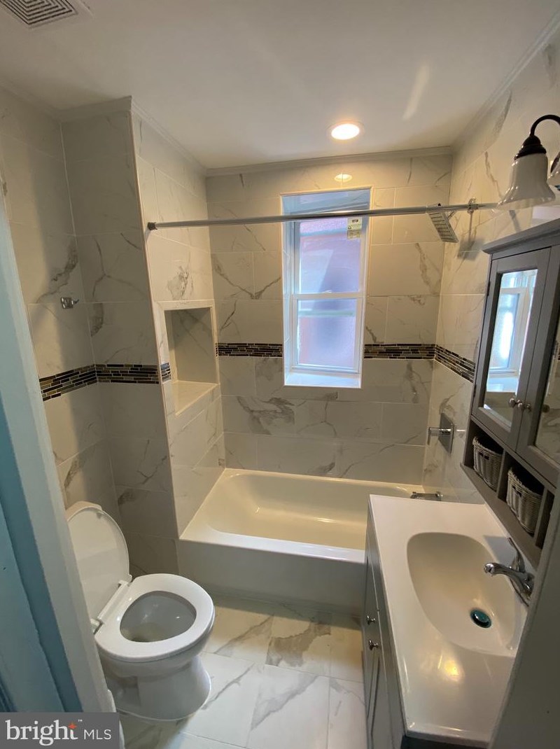 2658 Edmondson Ave, Baltimore MD  21223-1005 exterior