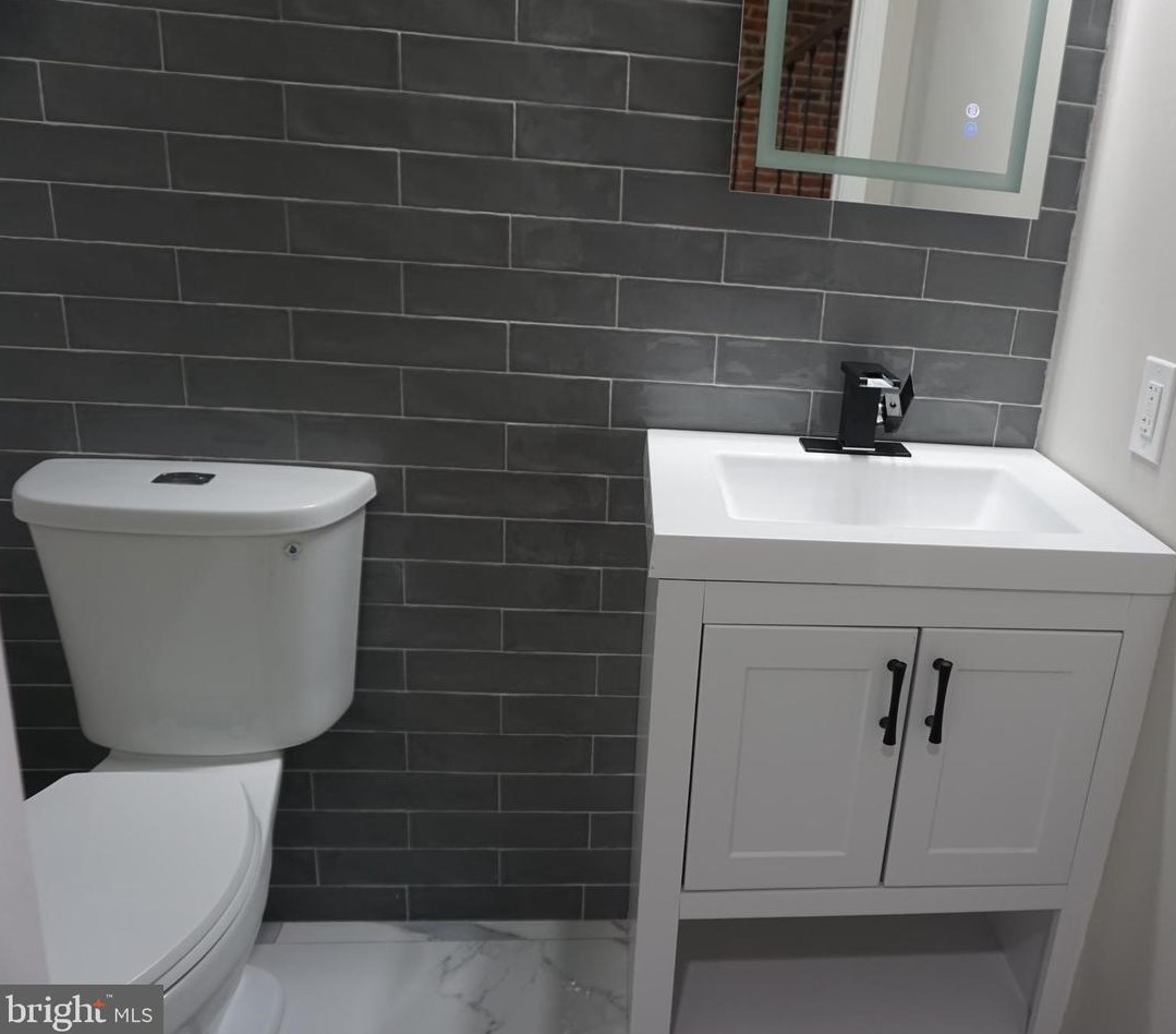 1340 Fremont Ave, Baltimore MD 21217-2553 exterior