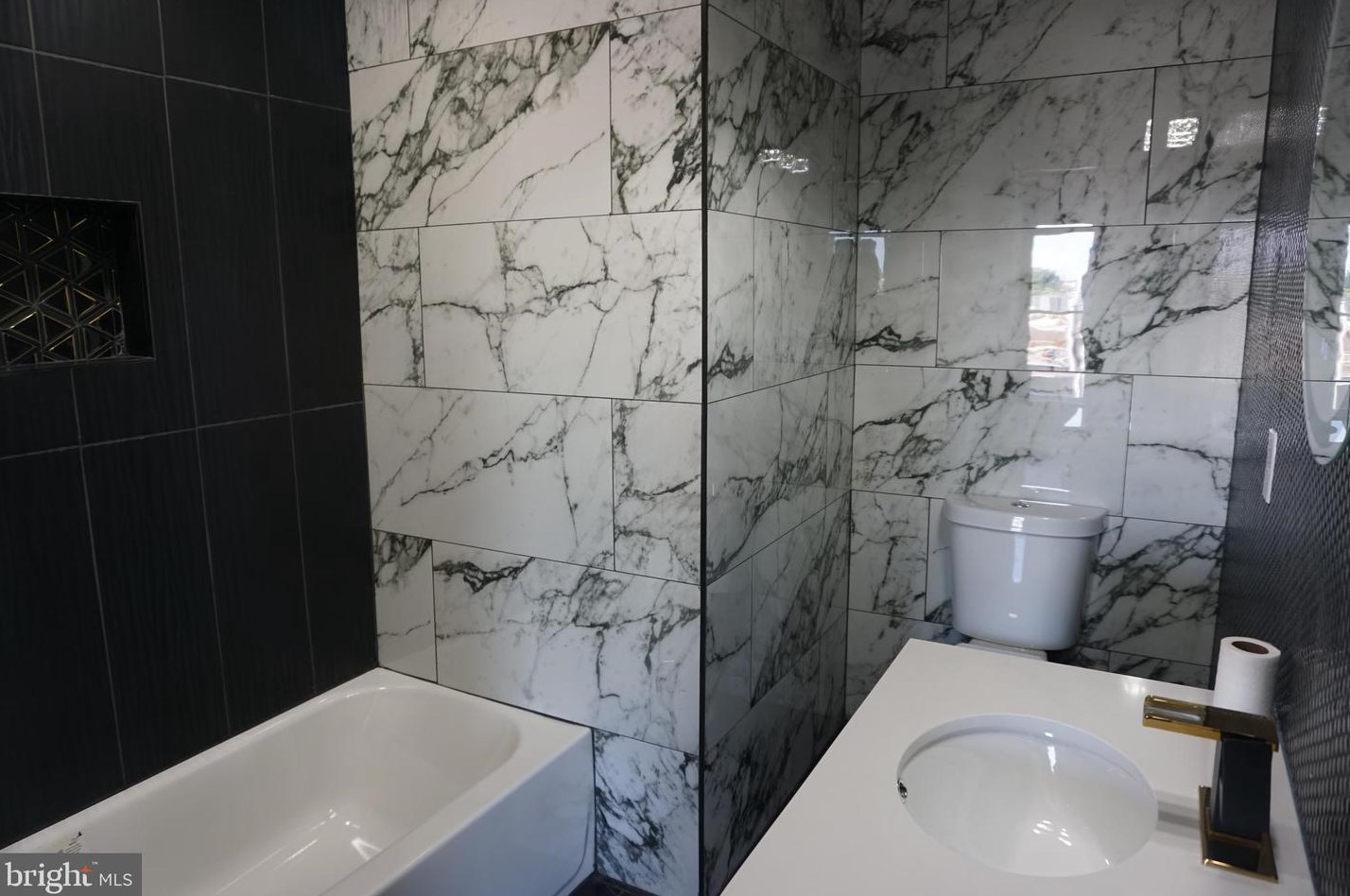 1340 Fremont Ave, Baltimore MD 21217-2553 exterior