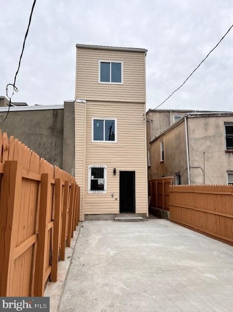 1340 Fremont Ave, Baltimore MD 21217-2553 exterior