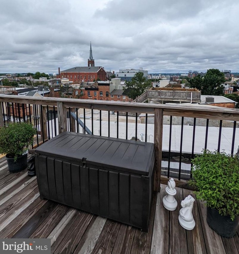 309 Cross St, Baltimore MD  21230-4115 exterior