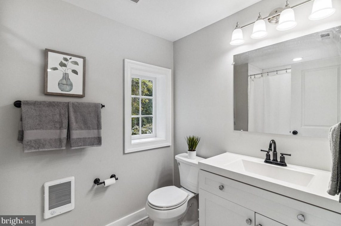 5016 Wetheredsville Rd, Baltimore MD  21207-6644 exterior