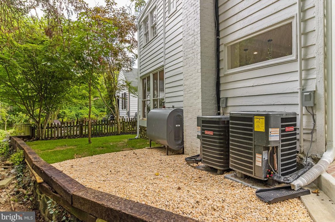 5016 Wetheredsville Rd, Baltimore MD  21207-6644 exterior