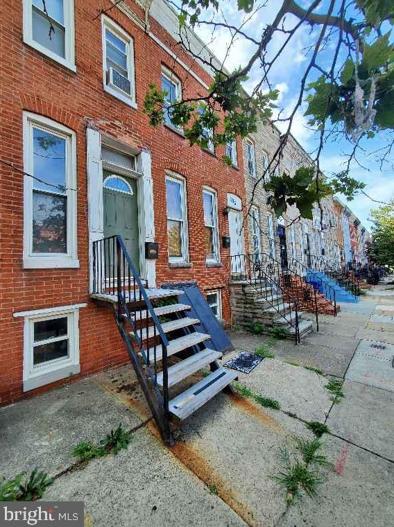 1113 Hamburg St, Baltimore, MD