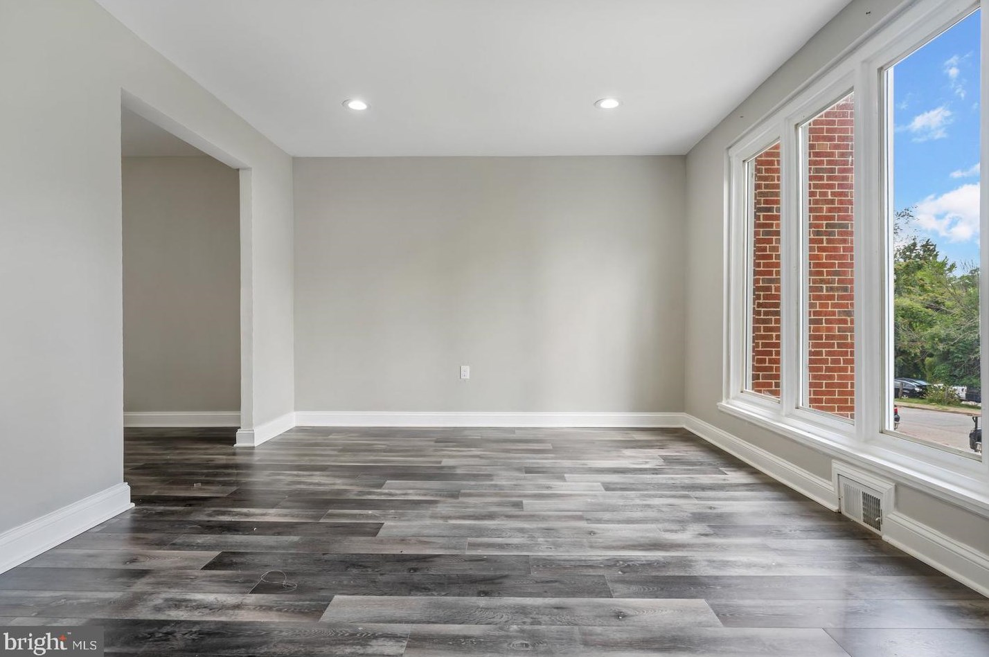 3806 Derby Mnr Dr, Baltimore MD  21215-7631 exterior