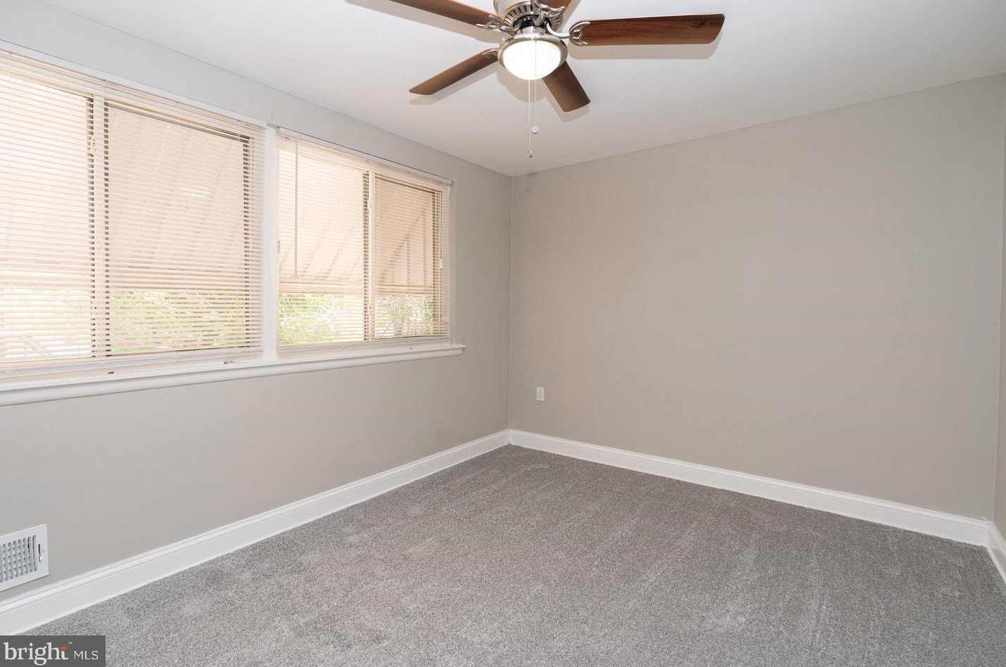 3806 Derby Mnr Dr, Baltimore MD  21215-7631 exterior