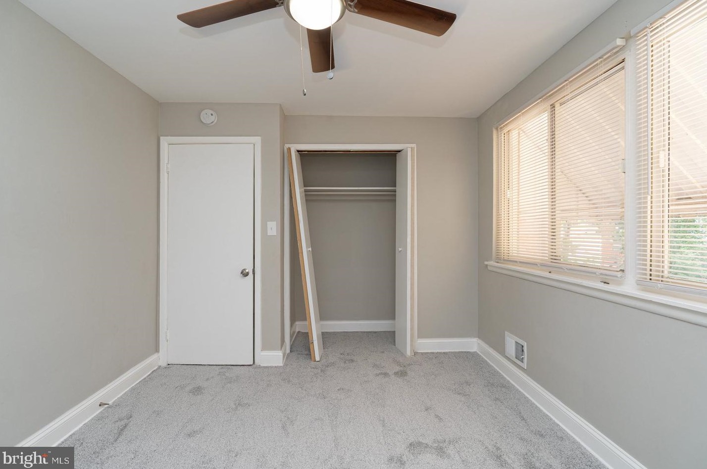 3806 Derby Mnr Dr, Baltimore MD  21215-7631 exterior