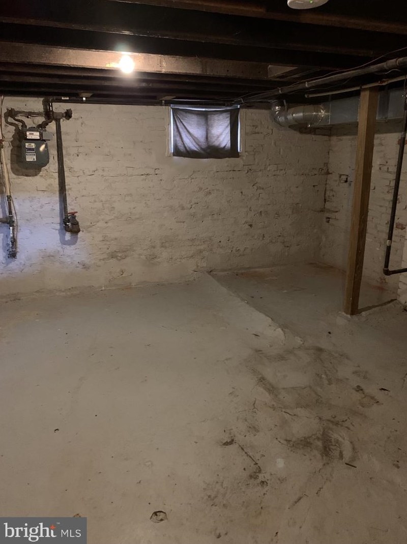 2331 Fayette St, Baltimore MD 21223-1931 exterior