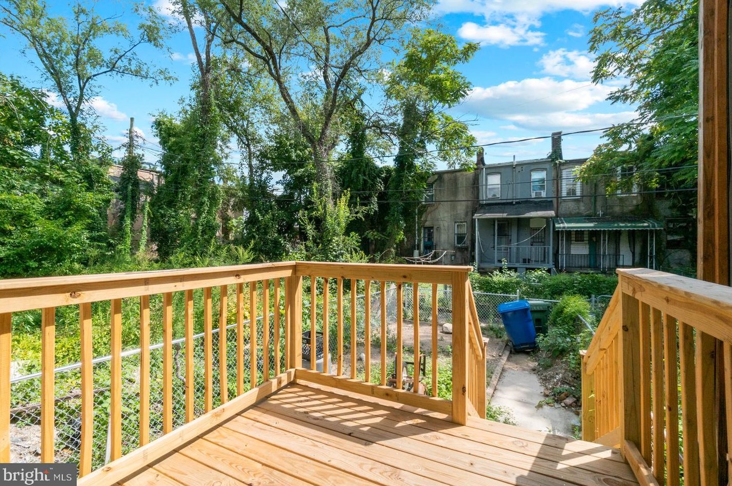2019 Lanvale St, Baltimore MD  21217-1043 exterior