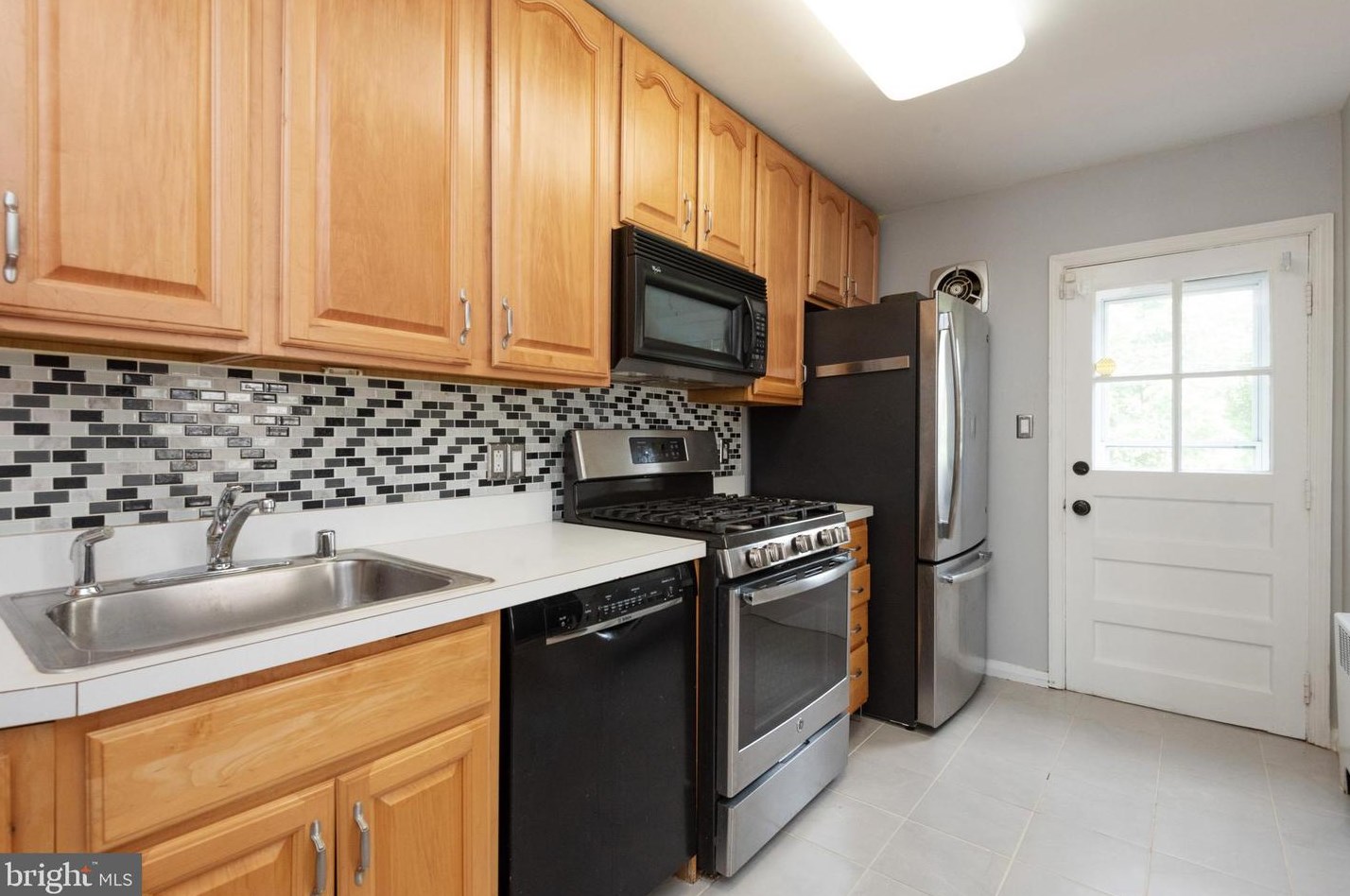 3210 Northway Dr, Baltimore MD  21234-7827 exterior