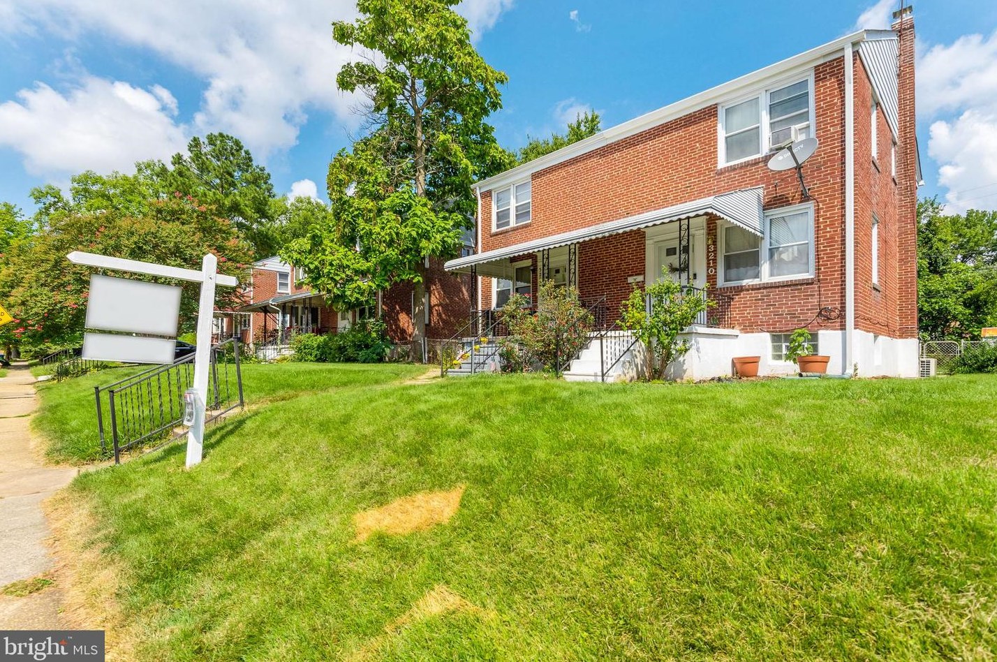 3210 Northway Dr, Baltimore MD  21234-7827 exterior