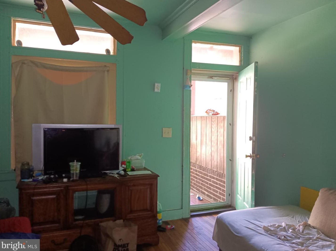 2118 Aiken St, Baltimore, MD 21218-6207